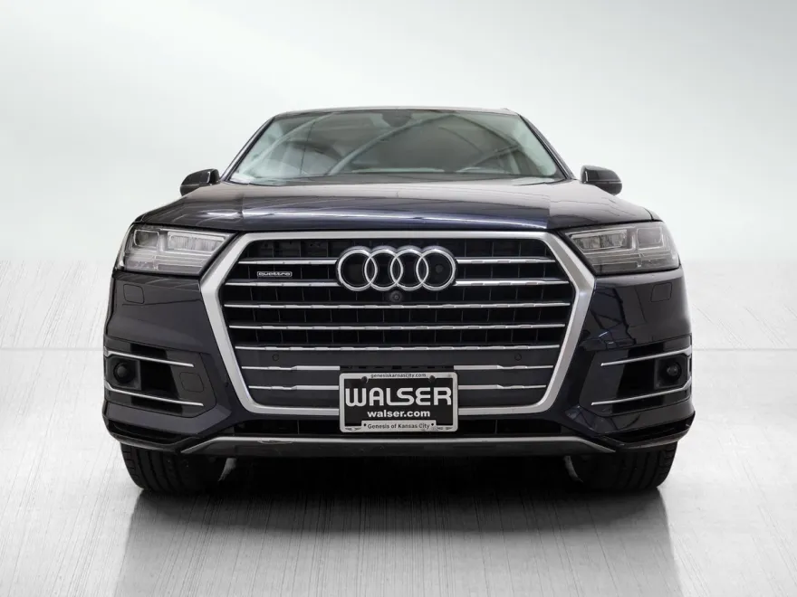 2017 Audi Q7 Prestige photo 1