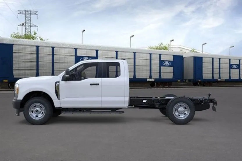 2026 Ford F-350 XL photo 1