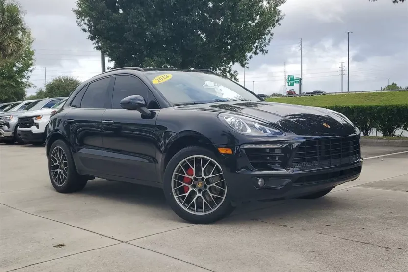 2018 Porsche Macan S photo 1