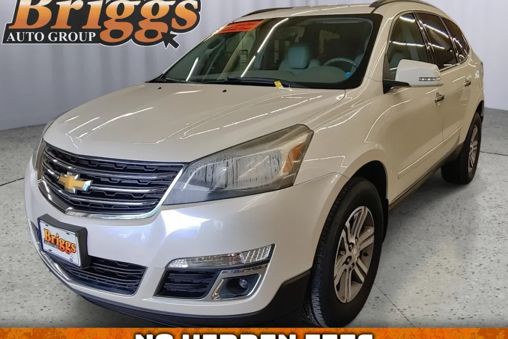 2015 Chevrolet Traverse 2LT photo 1