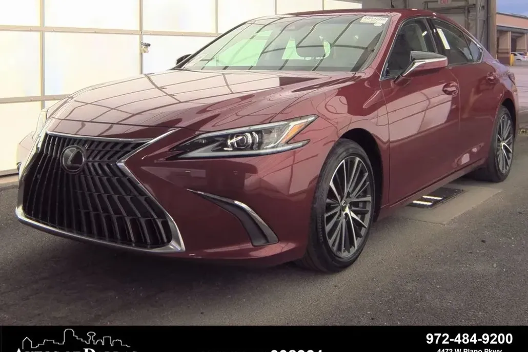 2022 Lexus ES 250 photo 1