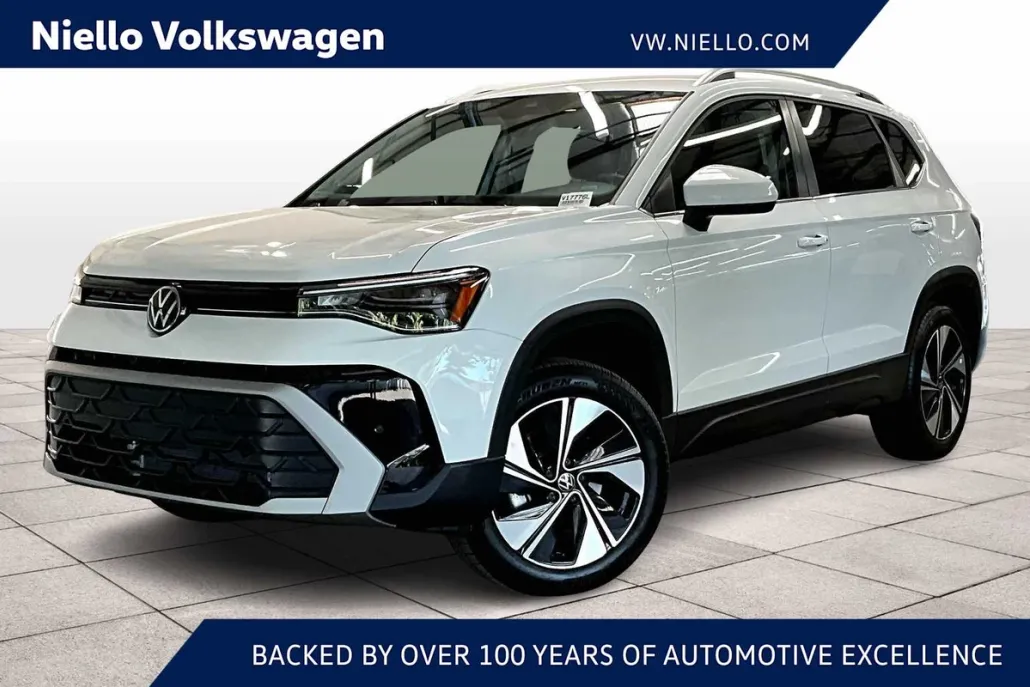 2025 Volkswagen Taos SE photo 1