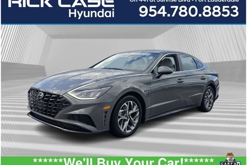2022 Hyundai Sonata SEL photo 1