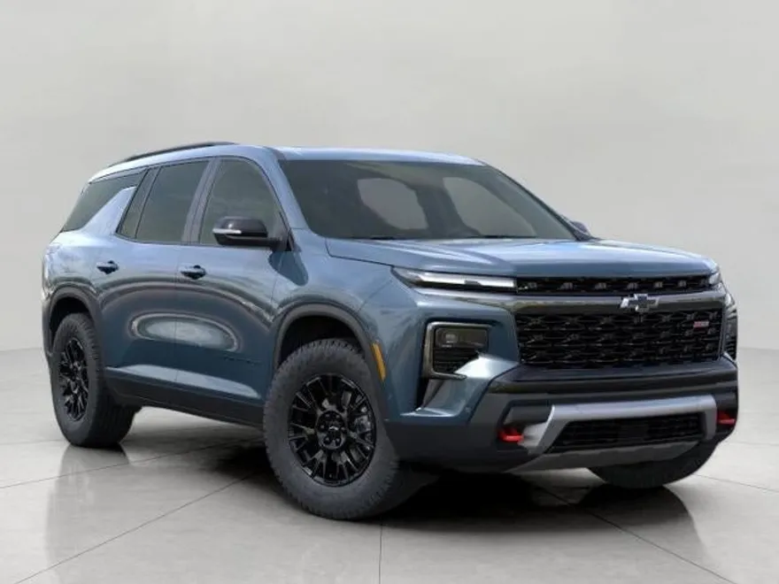 2026 Chevrolet Traverse Z71 photo 1