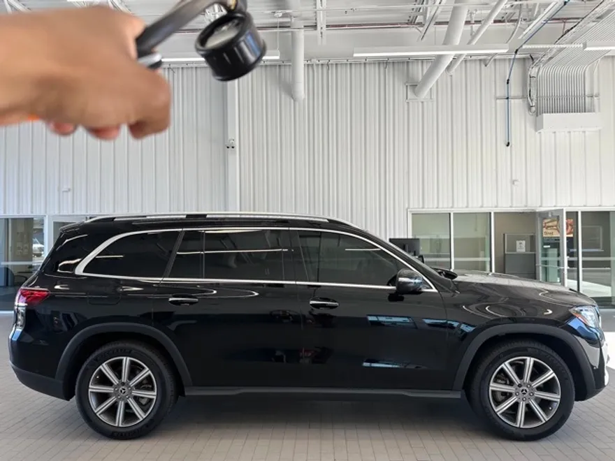2023 Mercedes Benz GLS 450 4MATIC photo 1