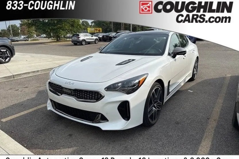 2022 Kia Stinger GT2 photo 1