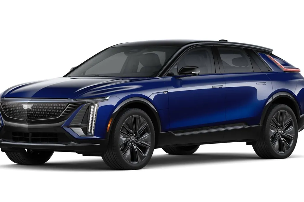 2025 Cadillac Lyriq Sport photo 1