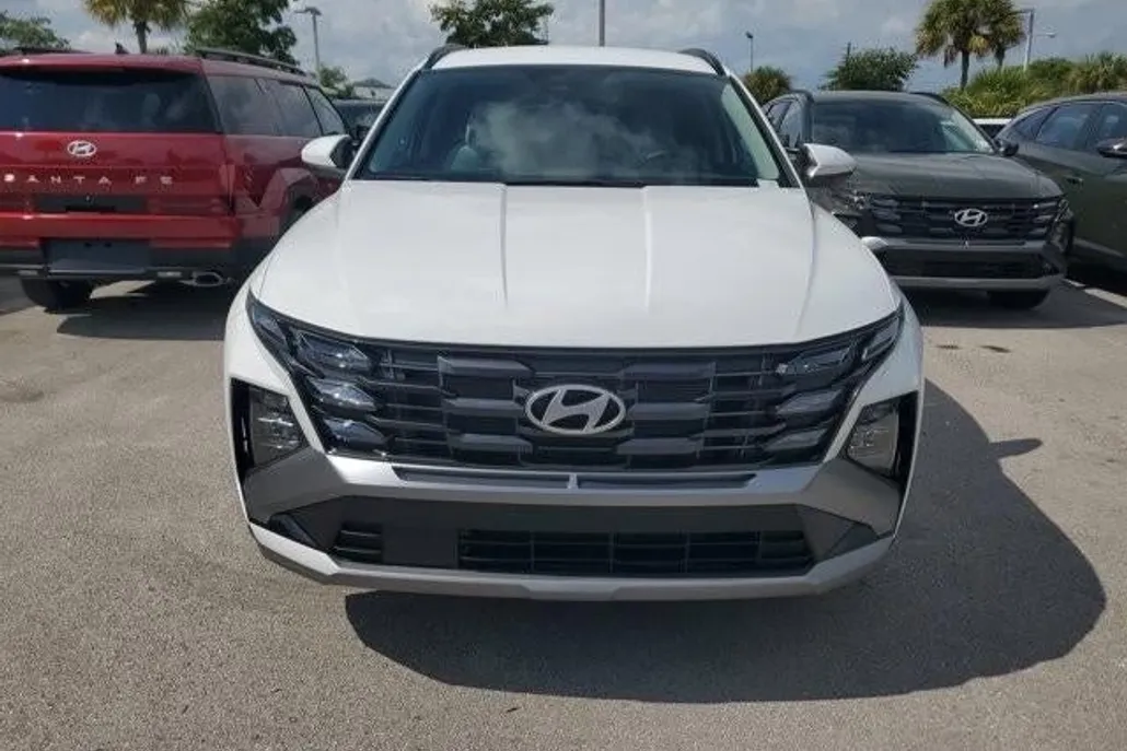 2026 Hyundai Tucson SEL photo 1