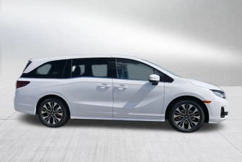 2026 Honda Odyssey Elite photo 1