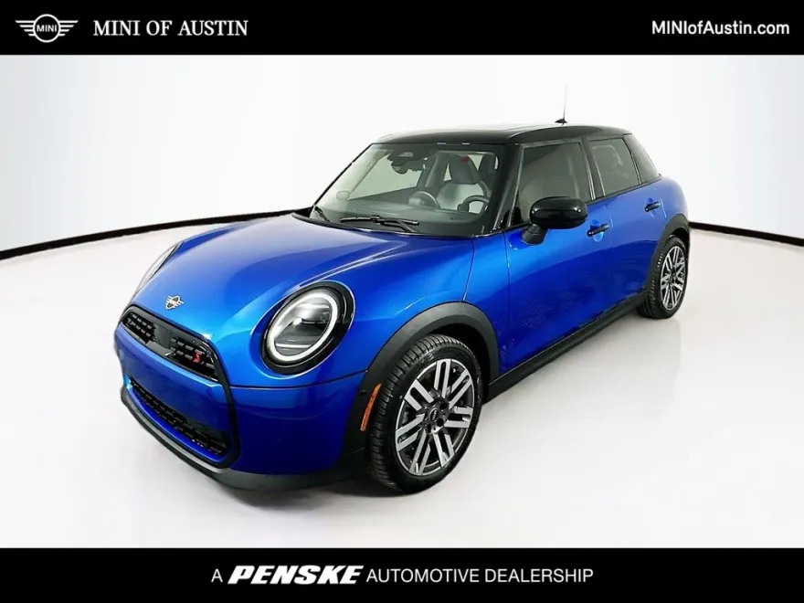 2025 Mini Cooper Hardtop 4 Door Signature photo 1