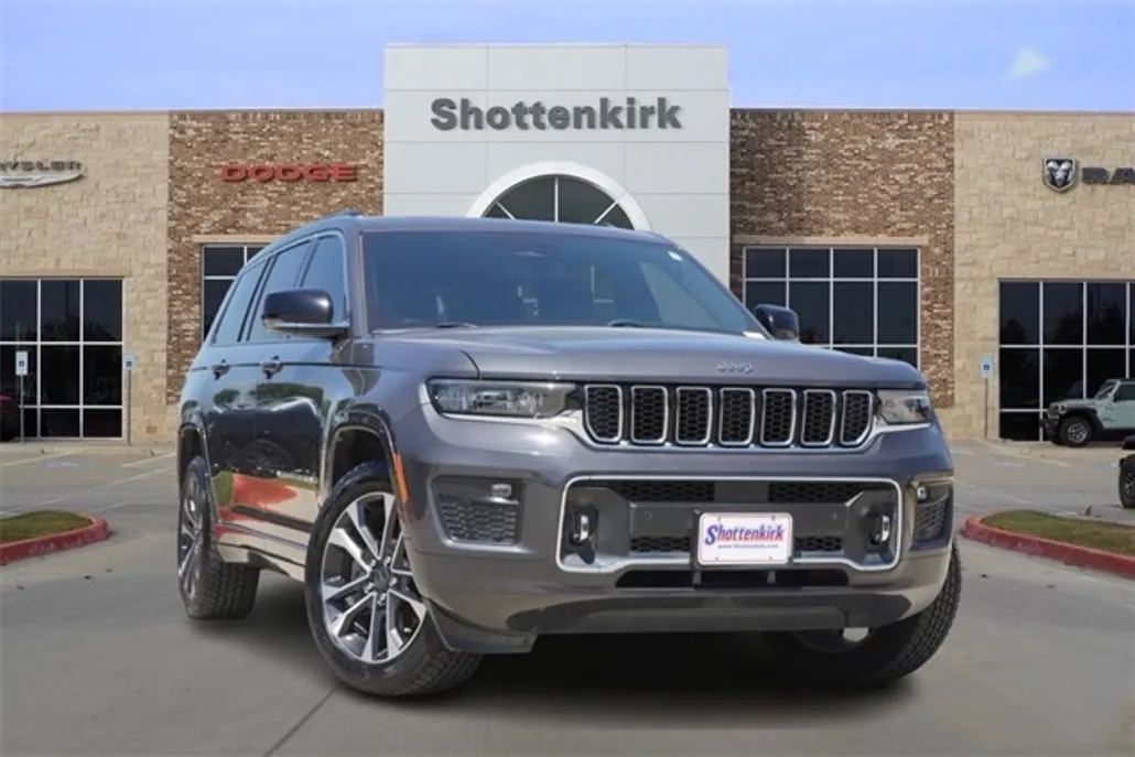 2021 Jeep Grand Cherokee Overland photo 1