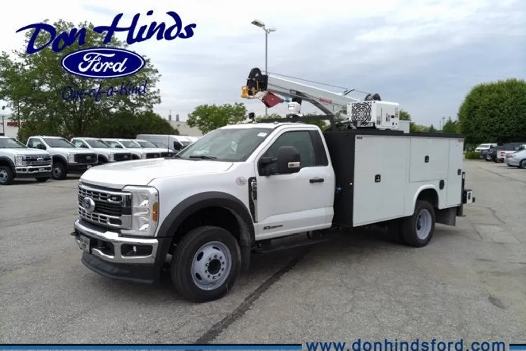 2024 Ford F-550 XL photo 1
