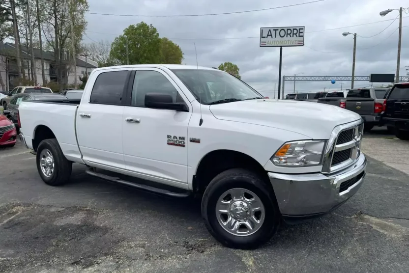 2016 Ram 2500 SLT photo 1