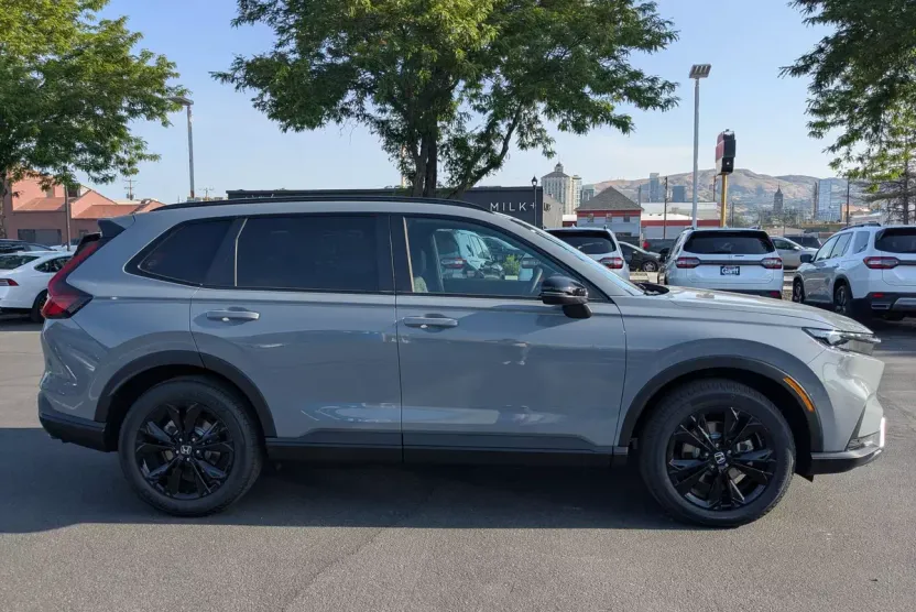 2026 Honda CR-V Hybrid Sport Touring photo 1