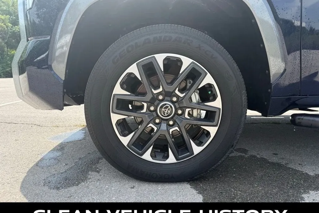2023 Toyota Tundra Limited photo 1