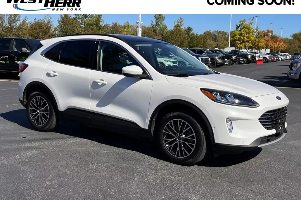 2022 Ford Escape Titanium photo 1