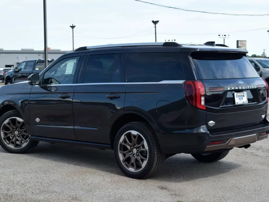 2025 Ford Expedition King Ranch photo 1