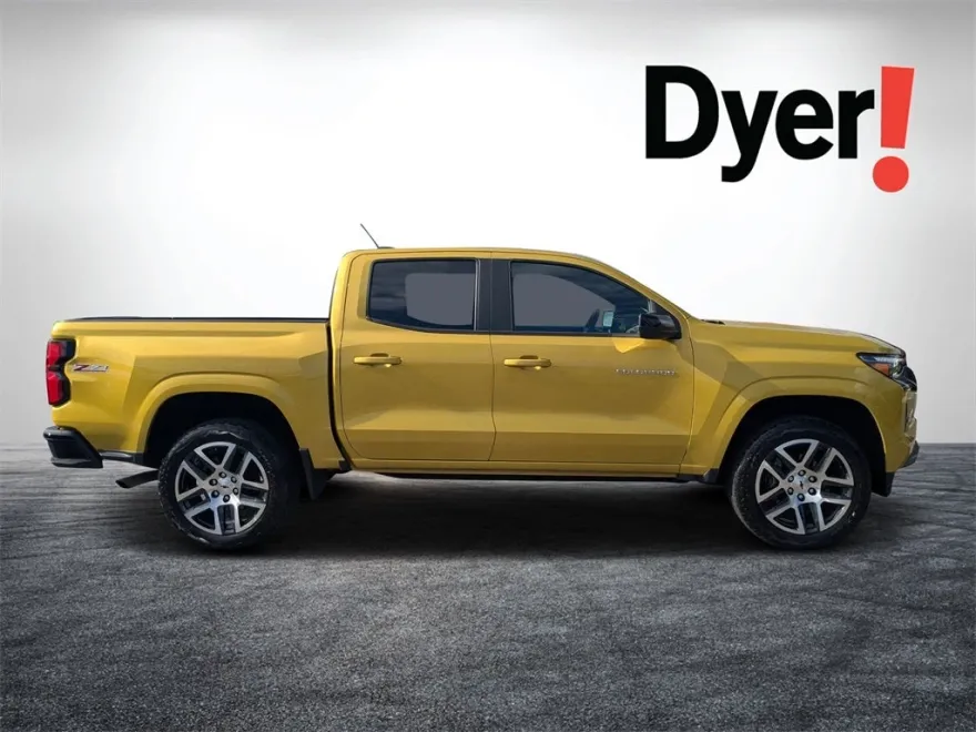 2023 Chevrolet Colorado Z71 photo 1