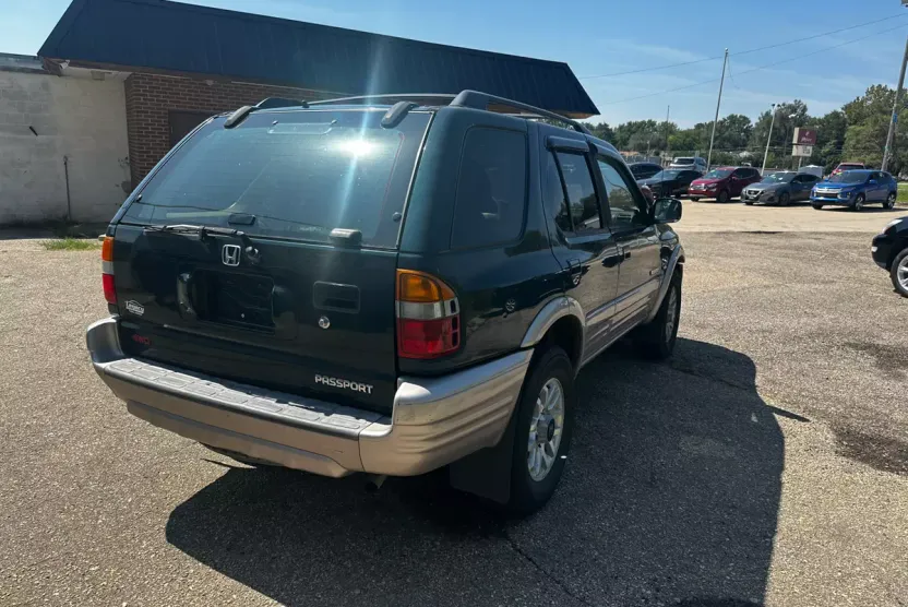 2001 Honda Passport LX photo 1