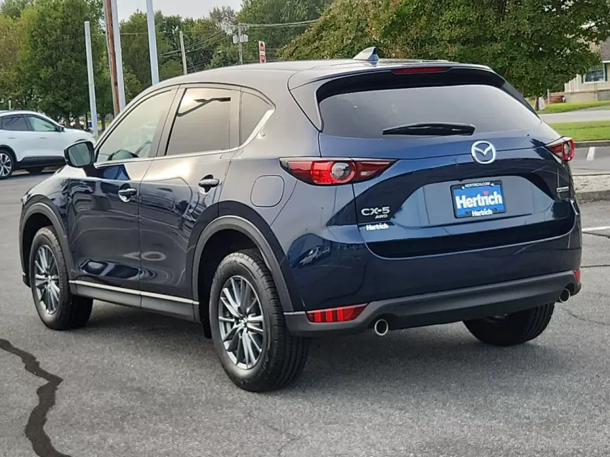2021 Mazda CX-5 Touring photo 1