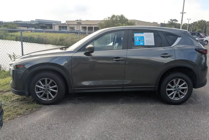 2023 Mazda CX-5 2.5 S Preferred photo 1