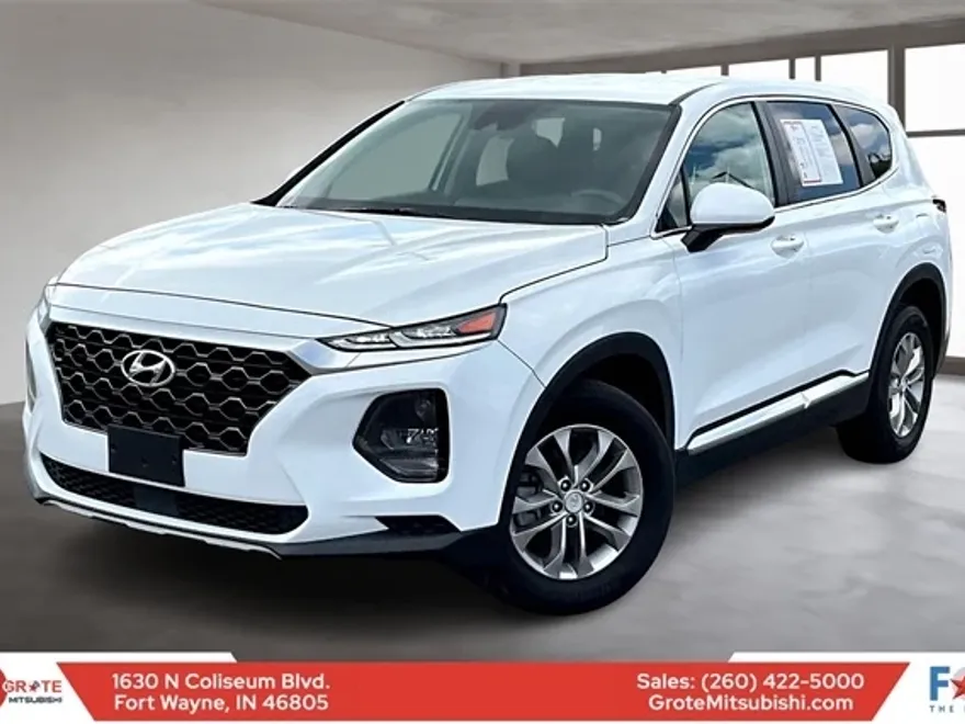 2020 Hyundai Santa Fe SE photo 1
