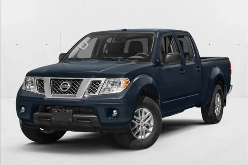 2017 Nissan Frontier SV Crew Cab photo 1