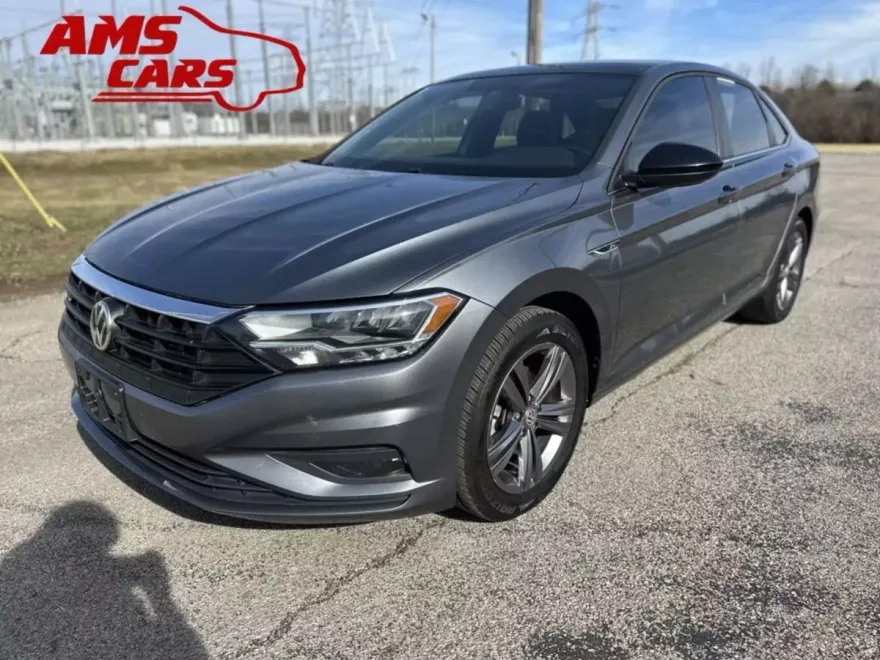2019 Volkswagen Jetta 1.4T R-Line photo 1