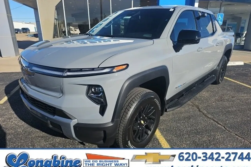2025 Chevrolet Silverado EV LT photo 1