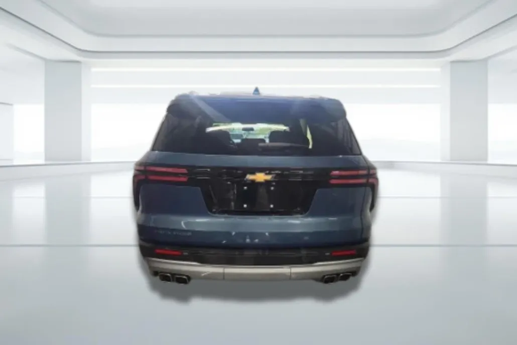 2025 Chevrolet Traverse photo 1