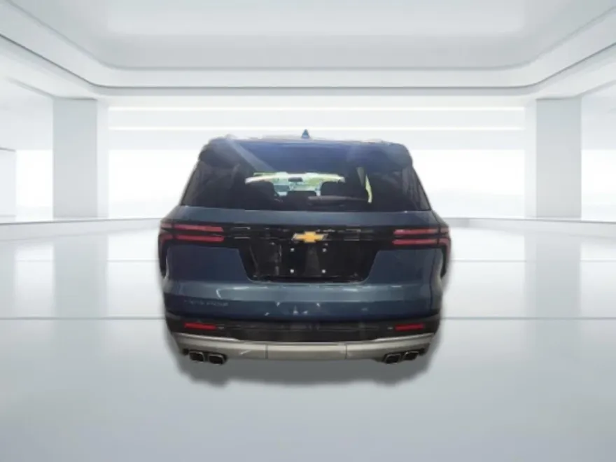 2025 Chevrolet Traverse photo 1
