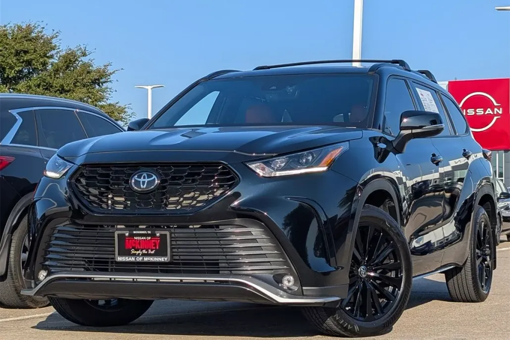 2024 Toyota Highlander XSE photo 1