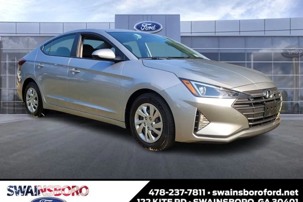 2020 Hyundai Elantra SE photo 1