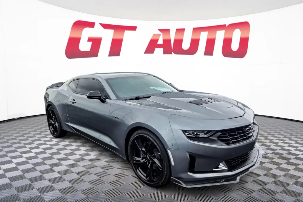 2021 Chevrolet Camaro LT1 photo 1