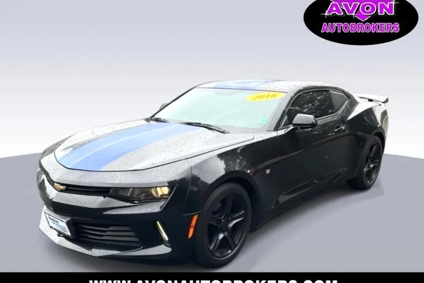 2016 Chevrolet Camaro 1LT photo 1