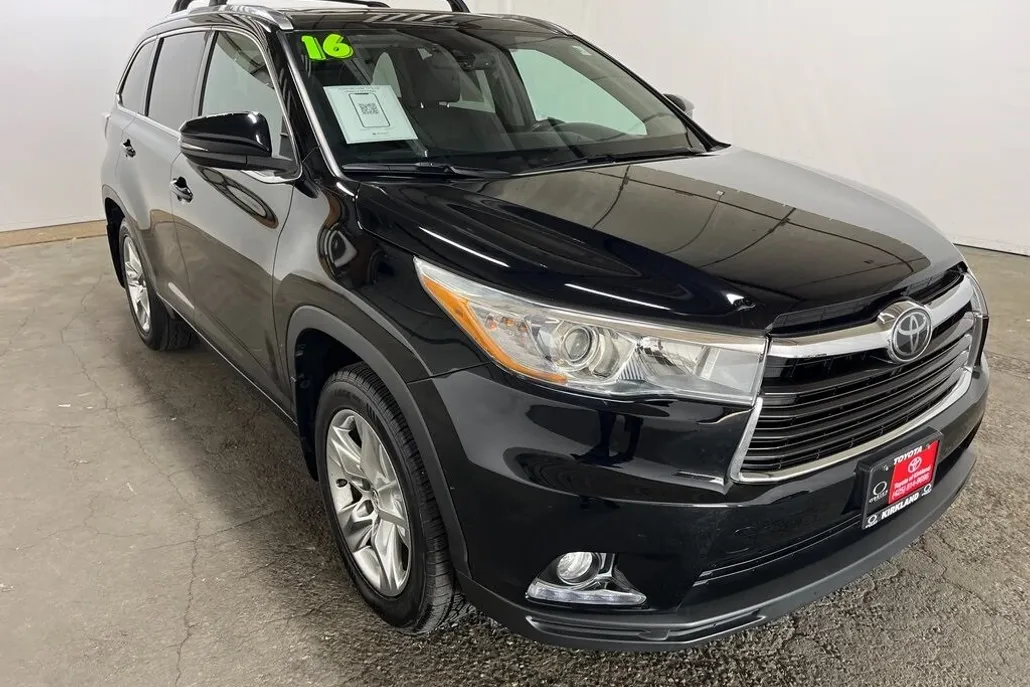 2016 Toyota Highlander Limited photo 1