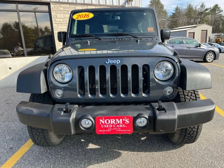 2016 Jeep Wrangler Unlimited Sport photo 1