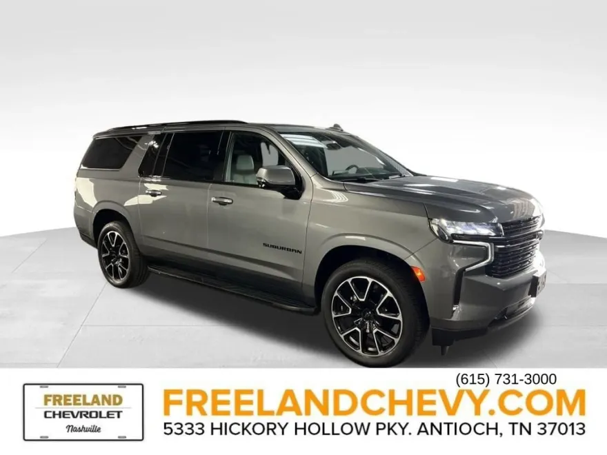2022 Chevrolet Suburban RST photo 1