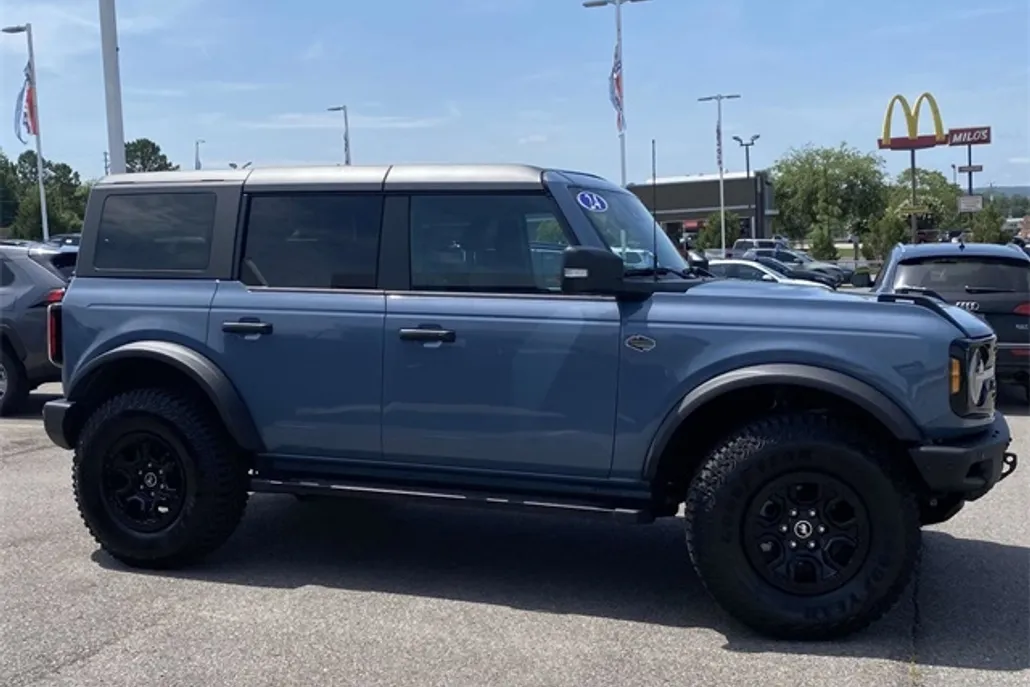 2024 Ford Bronco Wildtrak photo 1