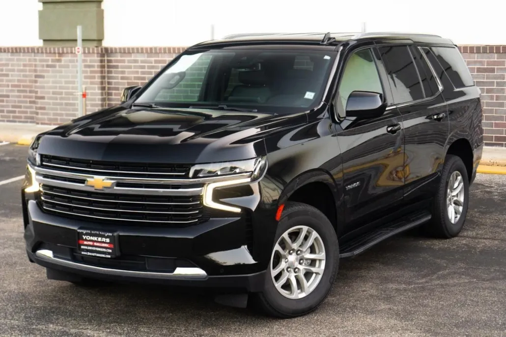 2023 Chevrolet Tahoe LT photo 1