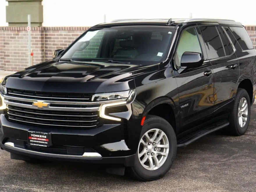 2023 Chevrolet Tahoe LT photo 1