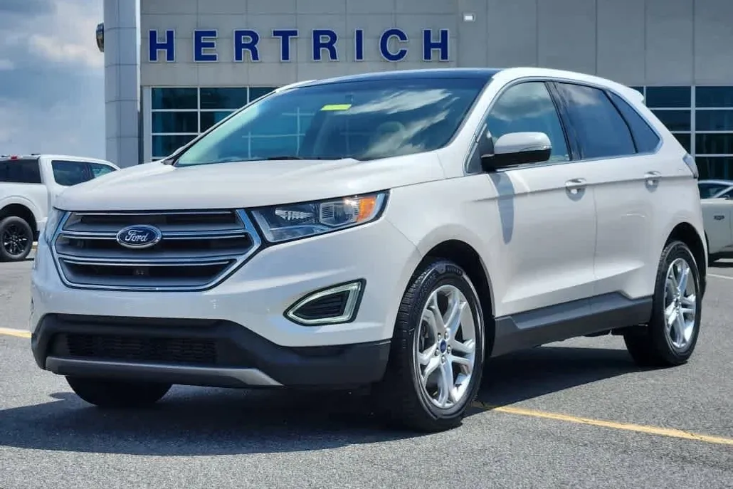 2016 Ford Edge Titanium Sport photo 1