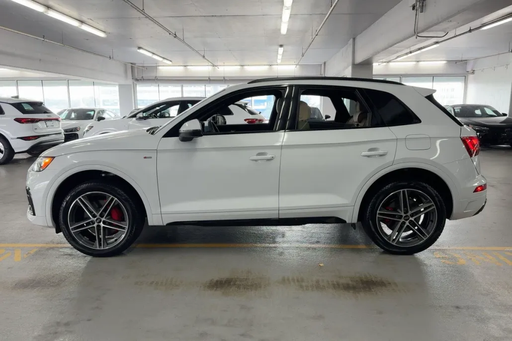 2024 Audi Q5 S line Premium Plus photo 1