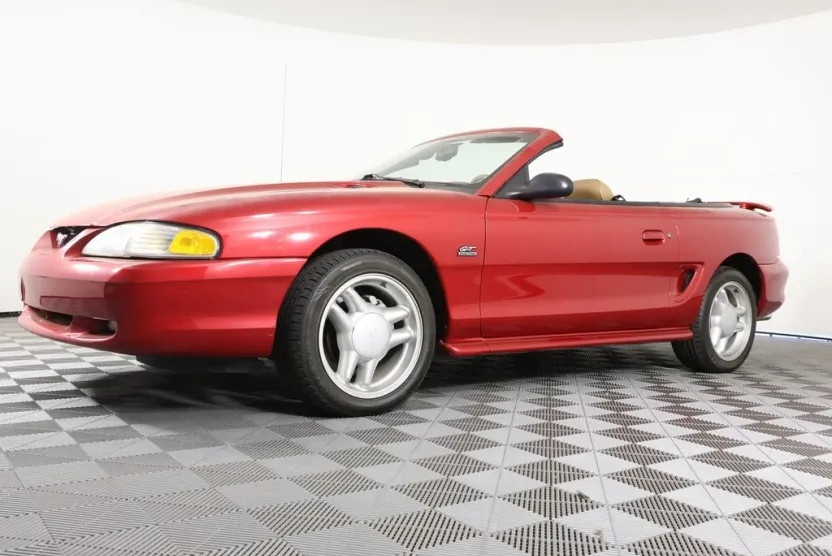 1994 Ford Mustang GT photo 1