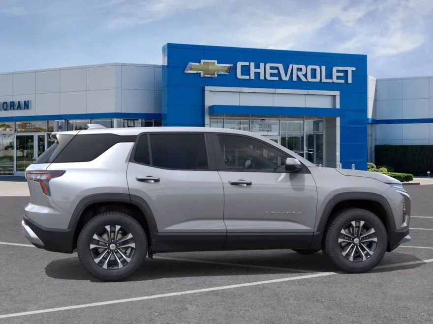 2026 Chevrolet Equinox LT photo 1