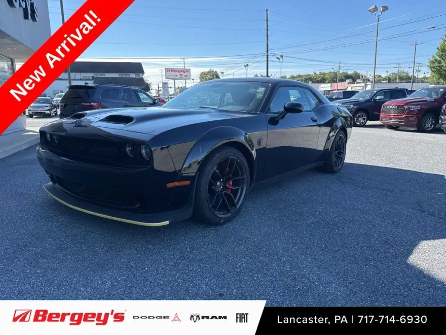 2023 Dodge Challenger SRT8 Hellcat Widebody photo 1