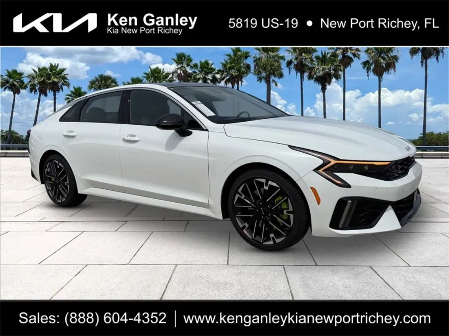 2026 Kia K5 GT photo 1
