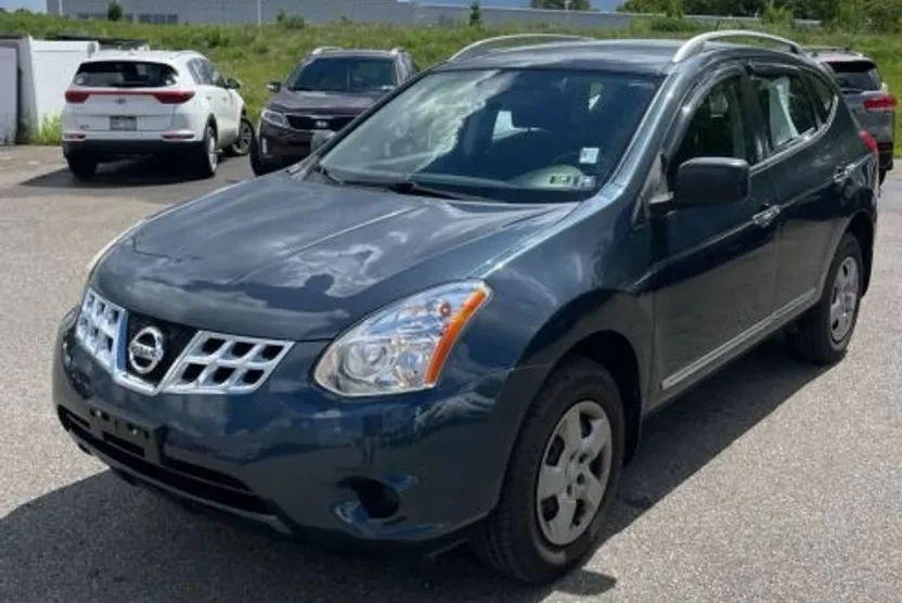 2015 Nissan Rogue Select photo 1