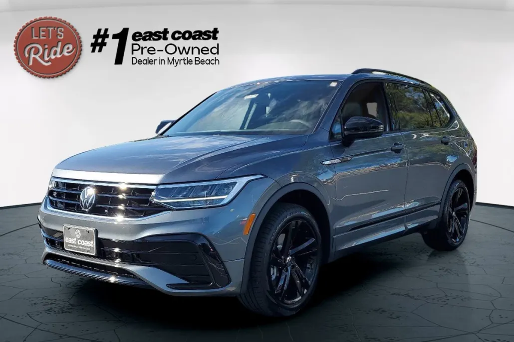 2024 Volkswagen Tiguan SE R-Line Black photo 1