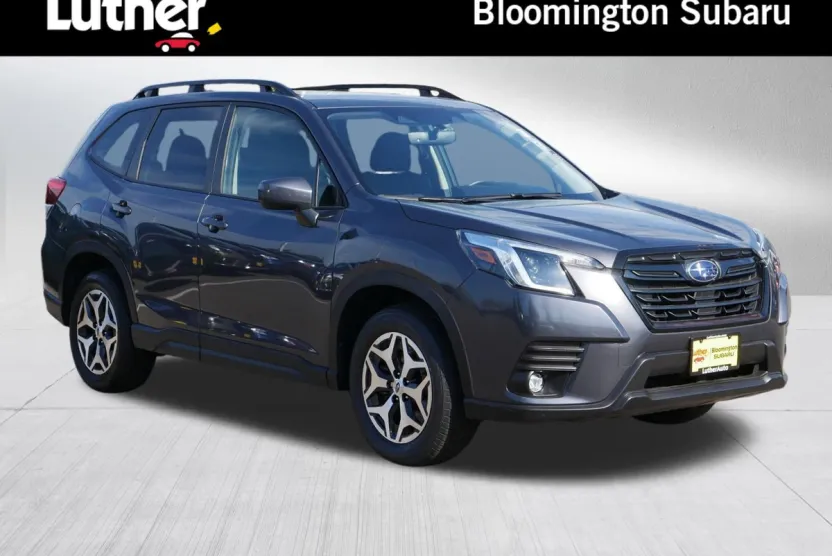2024 Subaru Forester Premium photo 1